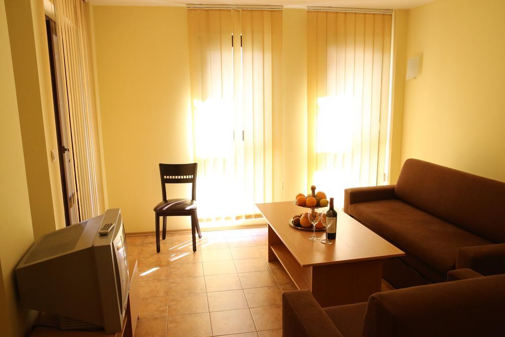 Family Hotel Papi Razlog Room photo