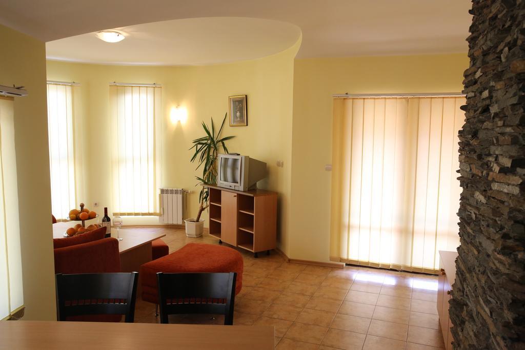 Family Hotel Papi Razlog Room photo